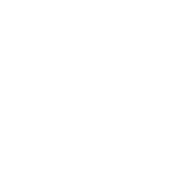 ثلاث صور متداخلة جزئياً